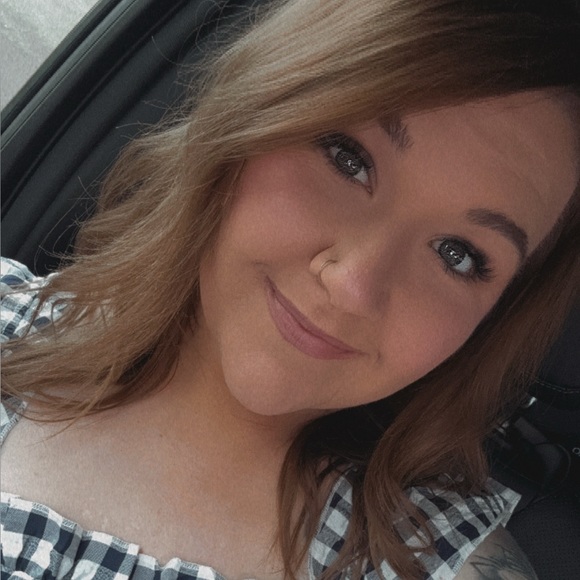 Meet your Posher, Kaylyn - Picture 1 of 1